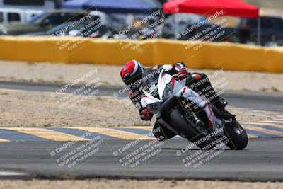 media/Apr-10-2022-SoCal Trackdays (Sun) [[f104b12566]]/Turn 2 (1135am)/